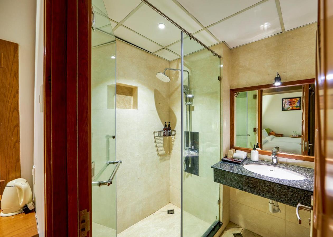 The Noble Swan Hotel Saigon ホーチミン市 エクステリア 写真