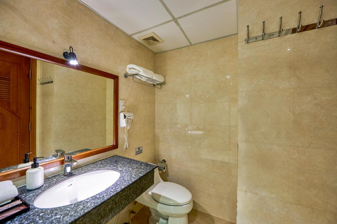The Noble Swan Hotel Saigon ホーチミン市 エクステリア 写真