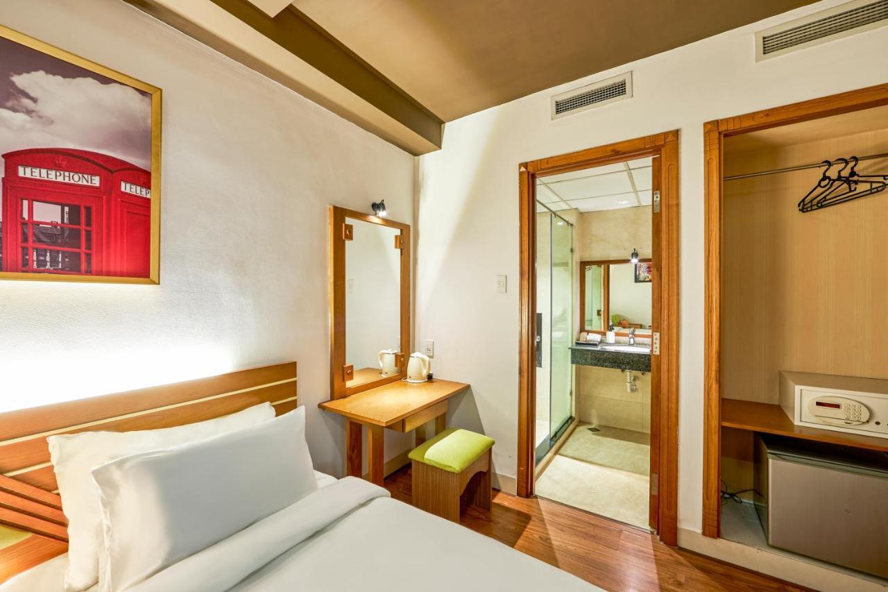 The Noble Swan Hotel Saigon ホーチミン市 エクステリア 写真